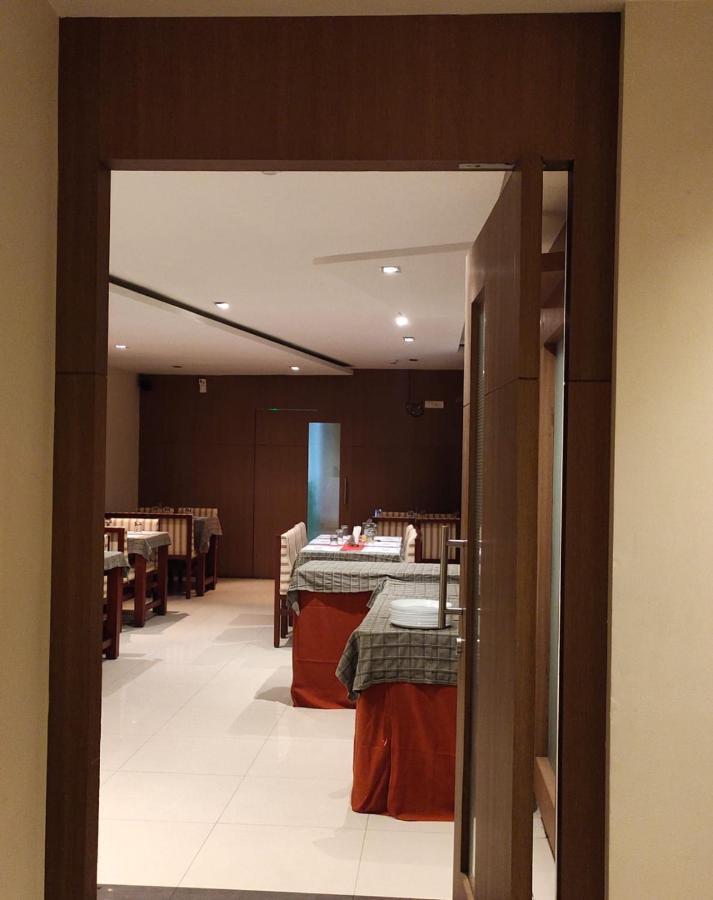 Hotel De Grand Кожикоде Экстерьер фото